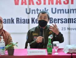 Senin Gubernur Riau Serahkan Bonus Atlet dan Pelatih PON XX dan Peparnas