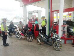 Polantas Polres Tulang Bawang Berikan Imbauan pada Arus Balik Lebaran 2023