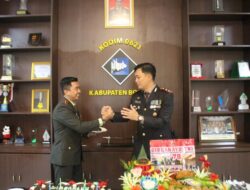 Kapolres Bogor dan Jajaran Berikan Kejutan HUT ke-78 ke Kodim 0621