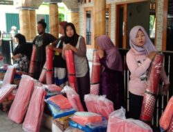 Babinsa Koramil 01/Pemalang Bersama BPBD dan Dinsos Serahkan Bantuan kepada Korban Kebakaran