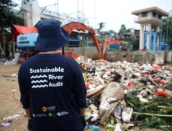 Tiga Lembaga Audit Sampah Ciliwung