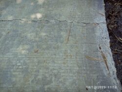 Diduga Asal-asalan, Baru Dua Pekan Rabat Beton Sudah Rusak, Kades Karanganyar: Saya Kira Sudah Sesuai RAB