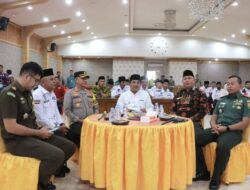 Bupati Anwar Sadat Hadiri Pelantikan PAW DPC APDESI Tanjab Barat 2023-2025