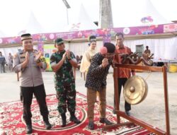 Bupati Tanjab Barat Buka Bazar Ekonomi Kreatif Ramadhan 2024