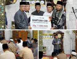 Safari Ramadan di Desa Tanjung Pauh Mudik, Sekda Kerinci Serahkan CSR Bank Jambi