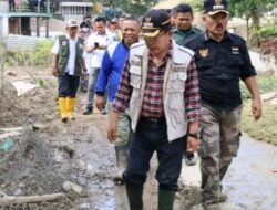 Wako Sungai Penuh Pantau dan Berikan Bantuan ke Korban Banjir Bandang di Pesisir Bukit