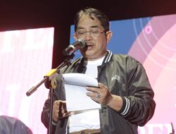 Bupati Tanjab Barat Resmi Tutup Puncak Festival Pangabuan 2024