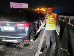 Minibus Hitam Tabrak Truk di Tol KM 315+900 Jalur A Pemalang: Dua Tewas, Dua Luka-luka
