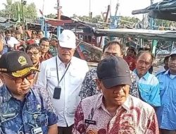 Gubernur Jateng Tinjau Revitalisasi Muara di Desa Asemdoyong