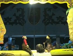 Dalang Lokal Membawakan Lakon Pangeran Purbaya dalam Hari Jadi Kabupaten Pemalang ke-451